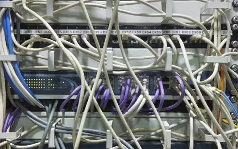 白色導線用于雙向可控硅管的主電極 白色導線用于雙向可控硅管的主電極