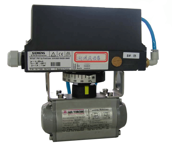 安裝好閥門(mén)定位器的氣動(dòng)執(zhí)行機(jī)構(gòu)整體圖 安裝好閥門(mén)定位器的氣動(dòng)執(zhí)行機(jī)構(gòu)整體圖