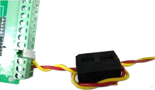 通信線增加鐵氧體磁環(huán) 通信線增加鐵氧體磁環(huán)