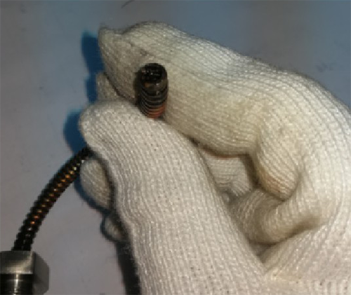 Pt100鉑熱電阻引線燒斷截面圖 Pt100鉑熱電阻引線燒斷截面圖