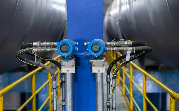 外貼式液位計主機安裝 外貼式液位計主機安裝